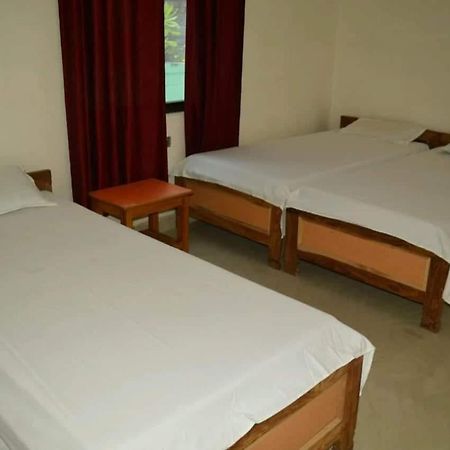 Middle Way Home Stay Bodh Gaya Buitenkant foto