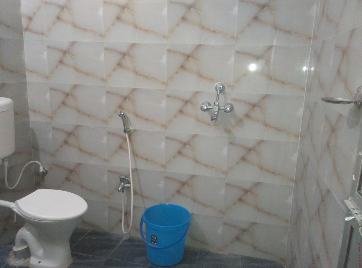 Middle Way Home Stay Bodh Gaya Buitenkant foto