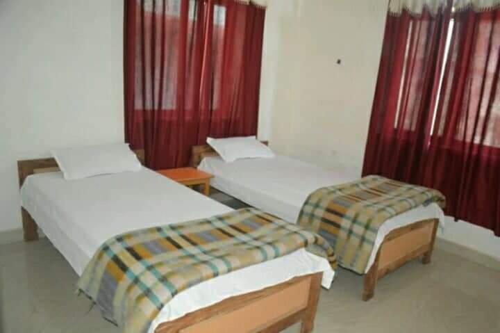 Middle Way Home Stay Bodh Gaya Buitenkant foto